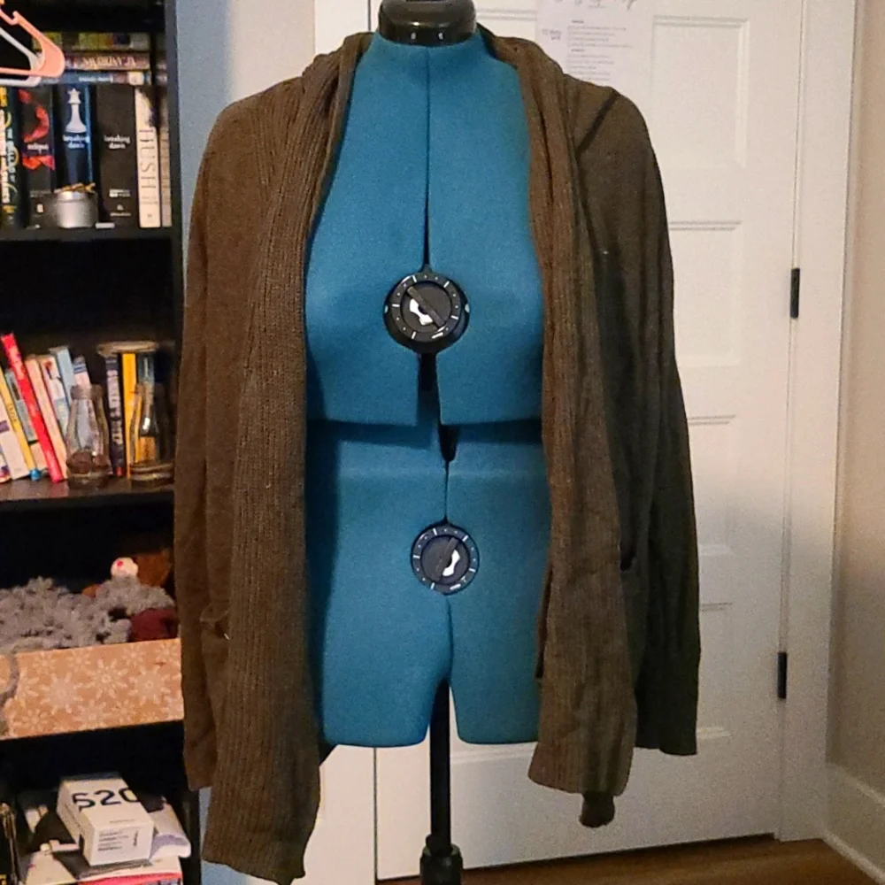 Cardigan - Picture 1 of 2